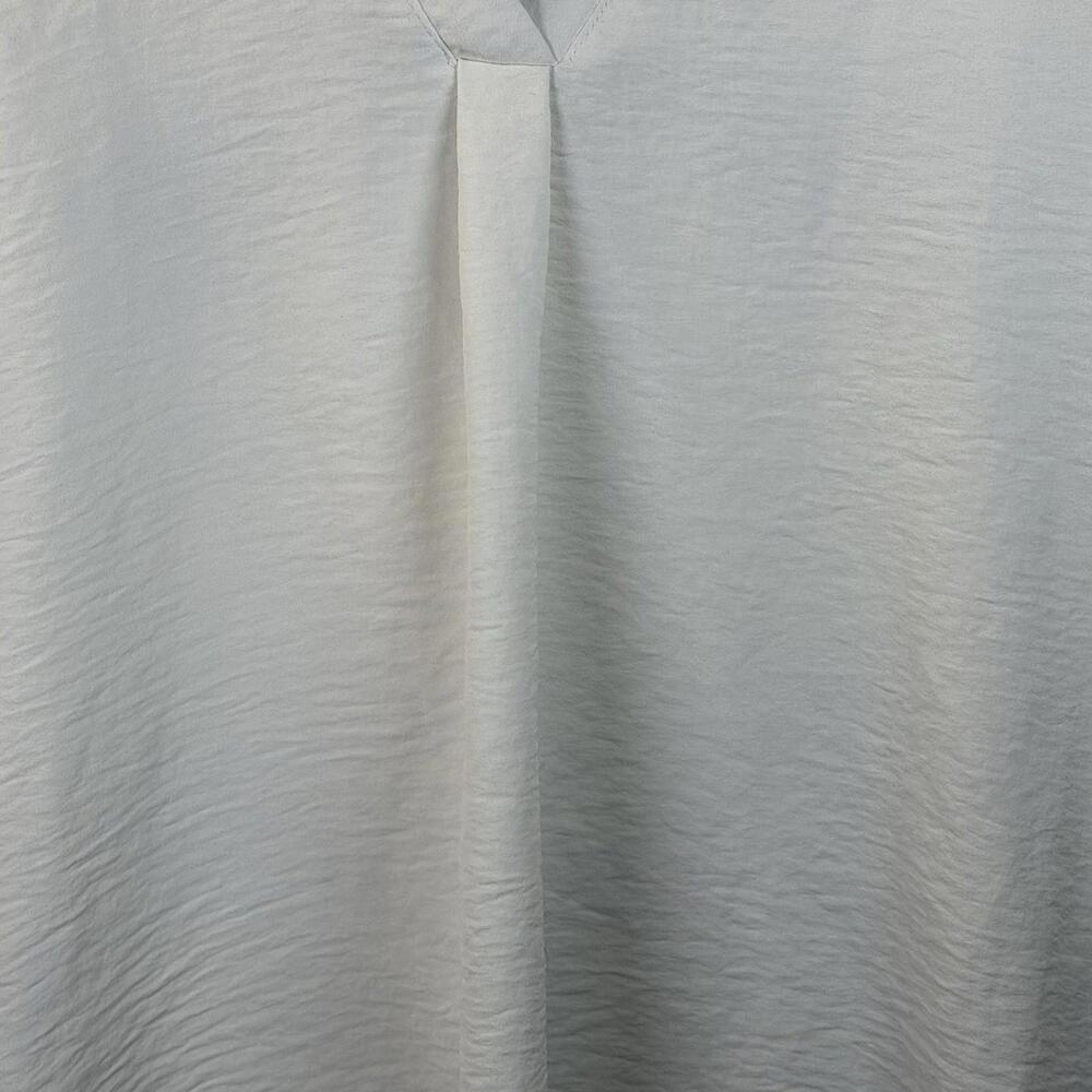 Entro V-Neck Sleeveless Rumple Blouse Off White V Neck Small Business Core - Picture 3 of 9